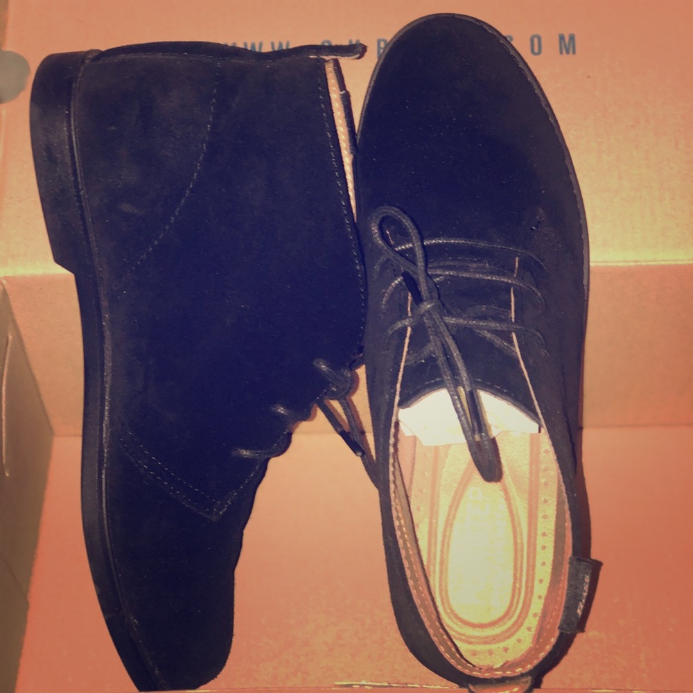 G.H. Bass Gen Leather Flex Step Elyse Chukka Boots